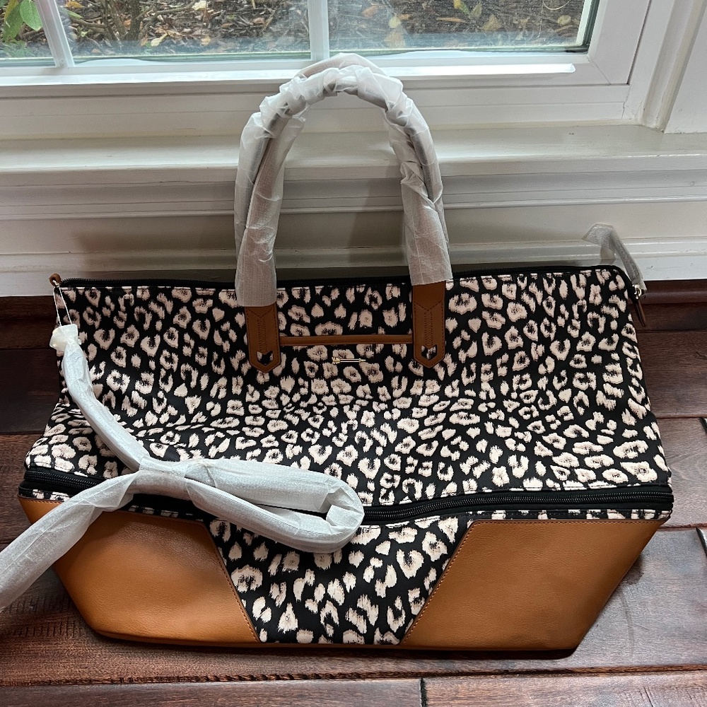 Stella and Dot Getaway Bag NWT